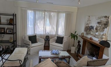 Casa en la zona mas linda de  BECCAR, cerca estac y avda libertador