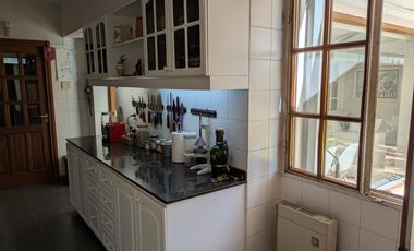 Casa en la zona mas linda de  BECCAR, cerca estac y avda libertador