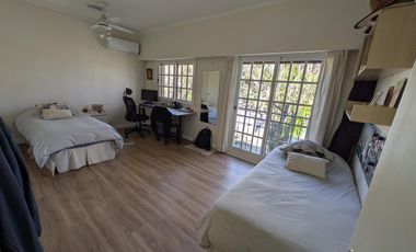 Casa en la zona mas linda de  BECCAR, cerca estac y avda libertador