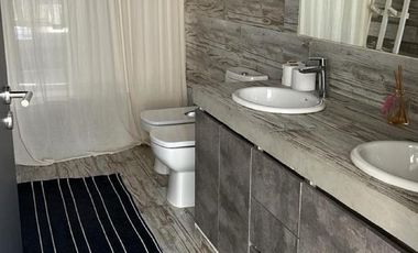 Casa - 6 ambientes - Amoblado - 5 Cocheras - Pinamar - VENTA