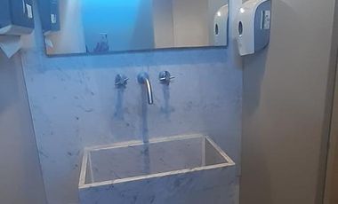 Oficina en venta en  SAN ISIDRO (amoblada)