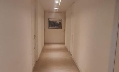 Oficina en venta en  SAN ISIDRO (amoblada)