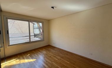 Departamento en alquiler - C/cochera.