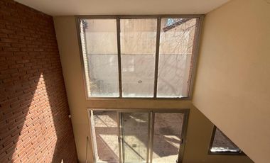 Departamento en alquiler - C/cochera.