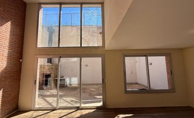 Departamento en alquiler - C/cochera.