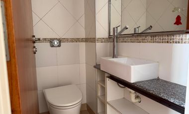 Departamento en alquiler - C/cochera.