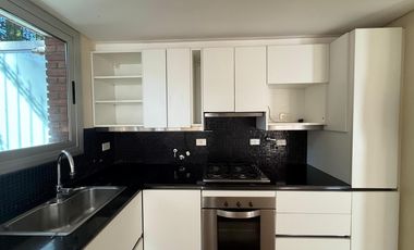 Departamento en alquiler - C/cochera.