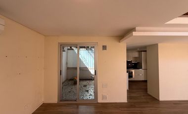 Departamento en alquiler - C/cochera.