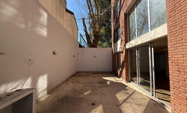 Departamento en alquiler - C/cochera.