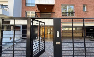 Departamento en alquiler - C/cochera.