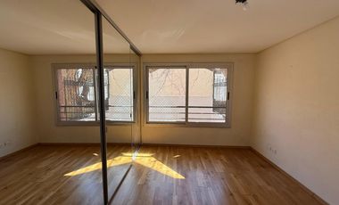 Departamento en alquiler - C/cochera.