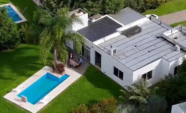 Casa en venta - 3 Dormitorios 3 Baños - Don Joaquin