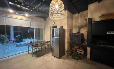 Casa en venta - 3 Dormitorios 3 Baños - Don Joaquin