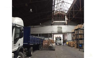 Único deposito de  3200M2 -  Avellaneda - oficinas - vestuarios - gran acceso
