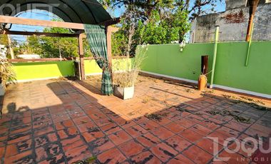 Casa en 2 dormitorios y terraza con asador