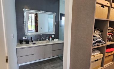 Casa en venta barrio La Alameda