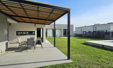 Casa en venta barrio La Alameda