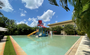 CASA EN VENTA MERIDA, YUCATAN COUNTRY CLUB, AV PASEO JAGUAR, ENERO 2026.