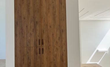 CASA EN VENTA MERIDA, YUCATAN COUNTRY CLUB, CUTZAM, ENTREGA INMEDIATA.