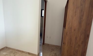 CASA EN VENTA MERIDA, YUCATAN COUNTRY CLUB, CUTZAM, ENTREGA INMEDIATA.