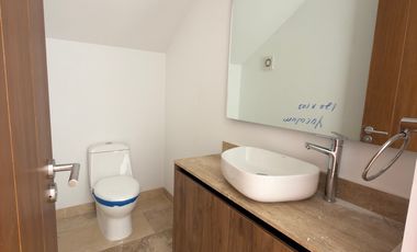 CASA EN VENTA MERIDA, YUCATAN COUNTRY CLUB, CUTZAM, ENTREGA INMEDIATA.