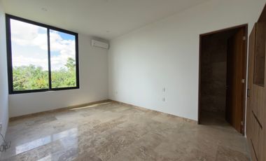 CASA EN VENTA MERIDA, YUCATAN COUNTRY CLUB, CUTZAM, ENTREGA INMEDIATA.