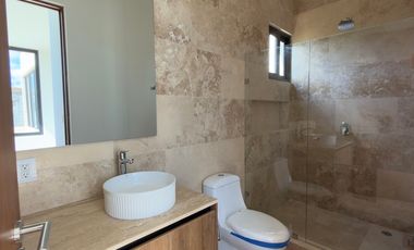 CASA EN VENTA MERIDA, YUCATAN COUNTRY CLUB, CUTZAM, ENTREGA INMEDIATA.