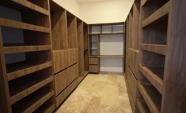 CASA EN VENTA MERIDA, YUCATAN COUNTRY CLUB, CUTZAM, ENTREGA INMEDIATA.