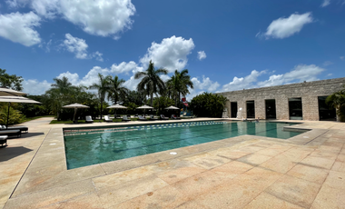 CASA EN VENTA MERIDA, YUCATAN COUNTRY CLUB, CUTZAM, ENTREGA INMEDIATA.