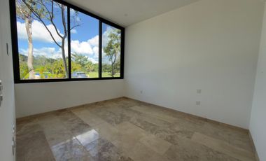 CASA EN VENTA MERIDA, YUCATAN COUNTRY CLUB, CUTZAM, ENTREGA INMEDIATA.