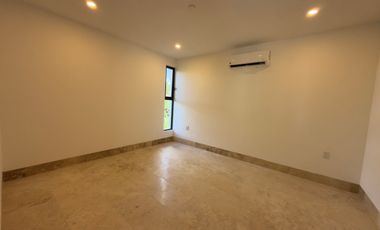 CASA EN VENTA MERIDA, YUCATAN COUNTRY CLUB, KANHA FRENTE AL LAGO, LISTA.