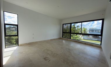 CASA EN VENTA MERIDA, YUCATAN COUNTRY CLUB, KANHA FRENTE AL LAGO, LISTA.