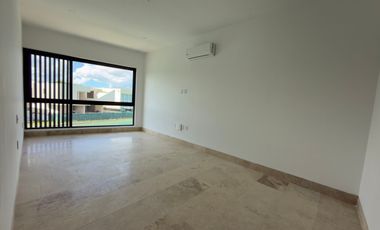 CASA EN VENTA MERIDA, YUCATAN COUNTRY CLUB, KANHA FRENTE AL LAGO, LISTA.