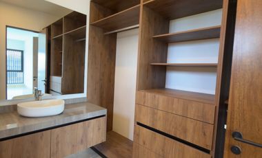 CASA EN VENTA MERIDA, YUCATAN COUNTRY CLUB, KANHA FRENTE AL LAGO, LISTA.