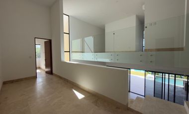 CASA EN VENTA MERIDA, YUCATAN COUNTRY CLUB, KANHA FRENTE AL LAGO, LISTA.