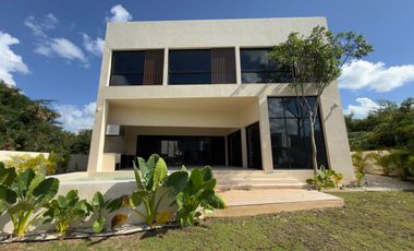 CASA EN VENTA MERIDA, YUCATAN COUNTRY CLUB, KANHA FRENTE AL LAGO, LISTA.