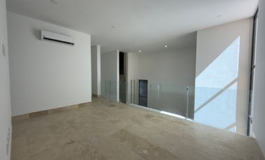 CASA EN VENTA MERIDA, YUCATAN COUNTRY CLUB, KANHA FRENTE AL LAGO, LISTA.