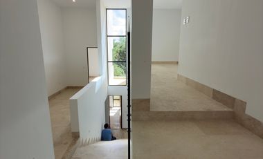 CASA EN VENTA MERIDA, YUCATAN COUNTRY CLUB, KANHA FRENTE AL LAGO, LISTA.