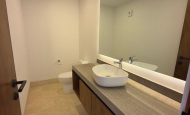 CASA EN VENTA MERIDA, YUCATAN COUNTRY CLUB, KANHA FRENTE AL LAGO, LISTA.