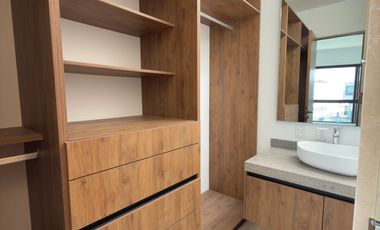 CASA EN VENTA MERIDA, YUCATAN COUNTRY CLUB, KANHA FRENTE AL LAGO, LISTA.