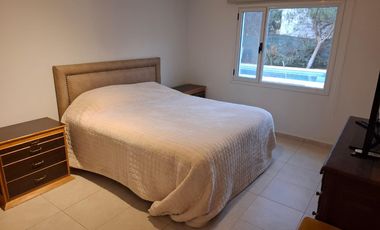 Casa en Alquiler en Valentina Norte Rural