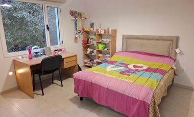 Casa en Alquiler en Valentina Norte Rural