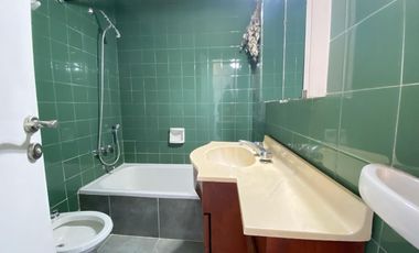 Vicente López s/Av del Libertador 800  vista al río - 3 amb  con balcón piso alto , Excelente