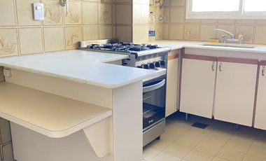 Vicente López s/Av del Libertador 800  vista al río - 3 amb  con balcón piso alto , Excelente