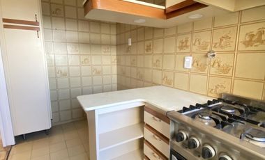 Vicente López s/Av del Libertador 800  vista al río - 3 amb  con balcón piso alto , Excelente