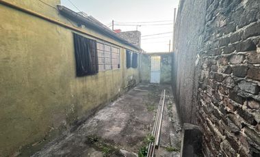 Venta casa a refaccionar Santa Fe - oportunidad