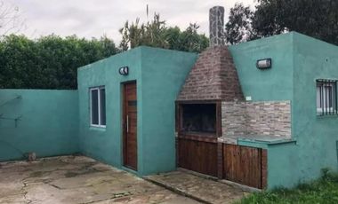 Casa en venta - 2 Dormitorios 2 Baños - Miramar