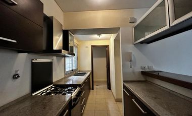 Departamento en venta en Martínez, de 2 ambientes, cochera, baulera.