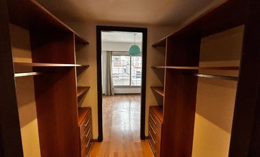 Departamento en venta en Martínez, de 2 ambientes, cochera, baulera.