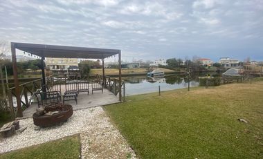 VENTA Casa 6 ambientes San Marco Villanueva